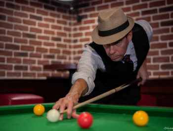 2 - Au billard - Guillaume